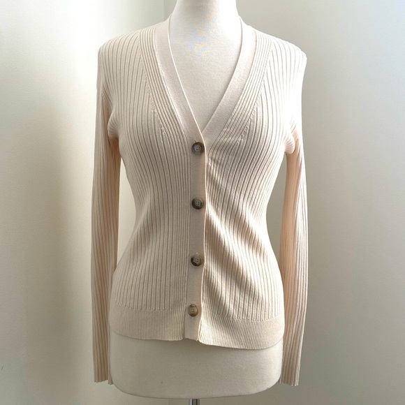 Loft Long Sleeve V-neck Cardigan Size M - Picture 2 of 9